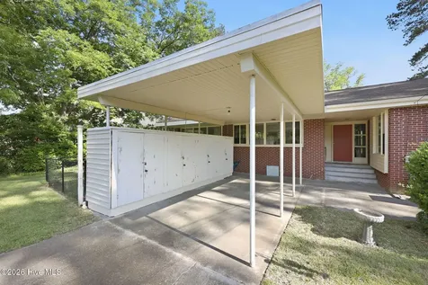 1608 Rhem Avenue New Bern NC 28560