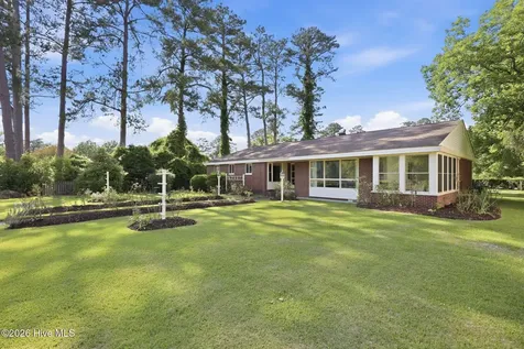 1608 Rhem Avenue New Bern NC 28560