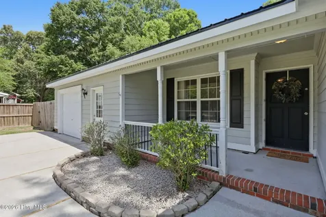 402 Southwest Drive Jacksonville NC 28540