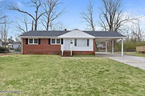 118 Puller Drive Jacksonville NC 28540