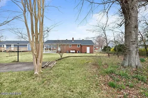 118 Puller Drive Jacksonville NC 28540