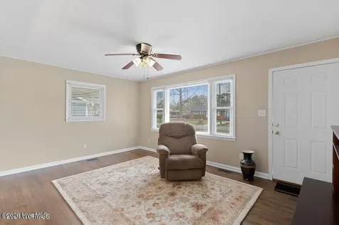 118 Puller Drive Jacksonville NC 28540