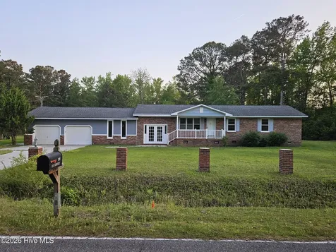 770 Harrison Creek Road Rocky Point NC 28457