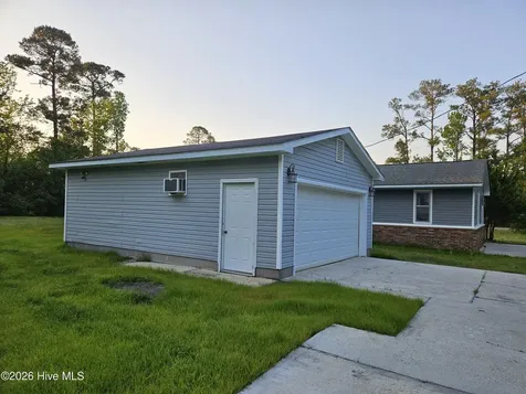 770 Harrison Creek Road Rocky Point NC 28457