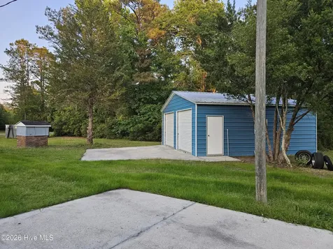 770 Harrison Creek Road Rocky Point NC 28457