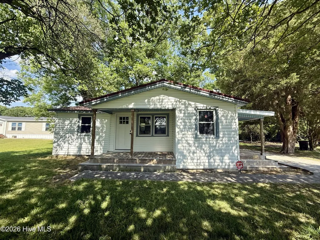 9936 Hobbton Highway Clinton NC 28328