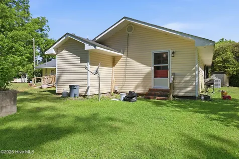 1851 Burgaw Highway Jacksonville NC 28540