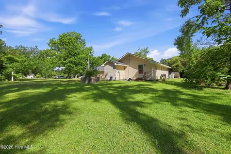 1851 Burgaw Highway Jacksonville NC 28540