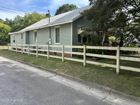 208 Tacoma Street E Wilson NC 27893