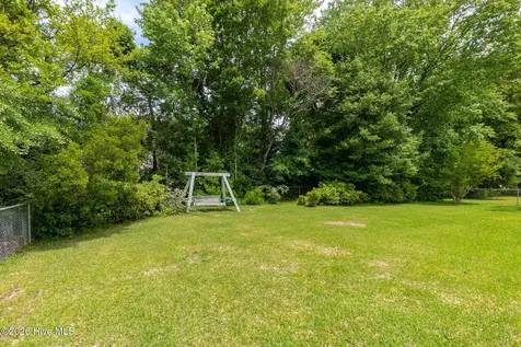 921 Harrell Drive Morehead City NC 28557