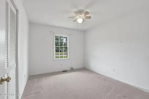 921 Harrell Drive Morehead City NC 28557