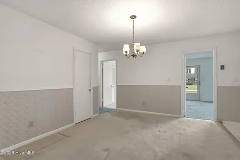 921 Harrell Drive Morehead City NC 28557