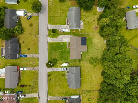 921 Harrell Drive Morehead City NC 28557