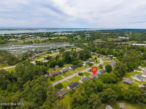 921 Harrell Drive Morehead City NC 28557