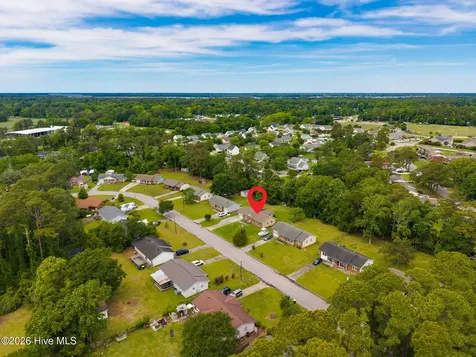 921 Harrell Drive Morehead City NC 28557