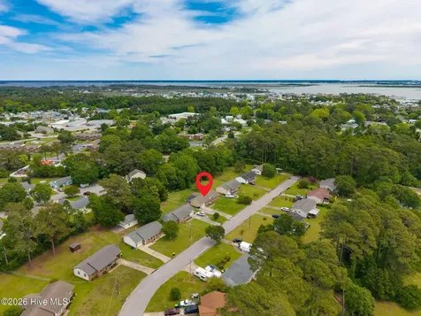 921 Harrell Drive Morehead City NC 28557