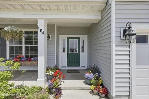 104 Red Maple Drive Elizabeth City NC 27909