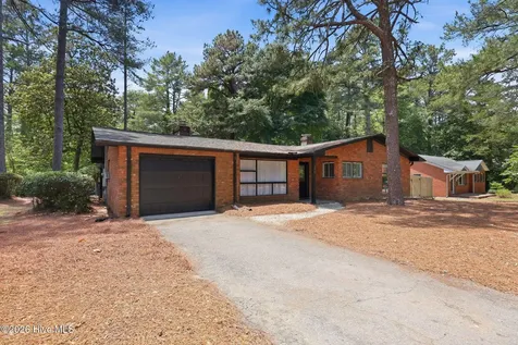 390 E Indiana Avenue Southern Pines NC 28387