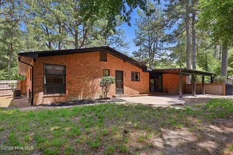 390 E Indiana Avenue Southern Pines NC 28387