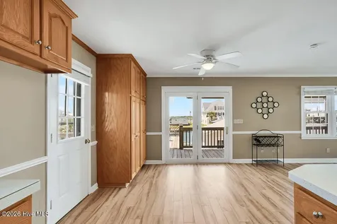 4069 4th Street Surf City NC 28445