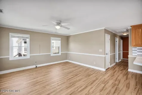4069 4th Street Surf City NC 28445