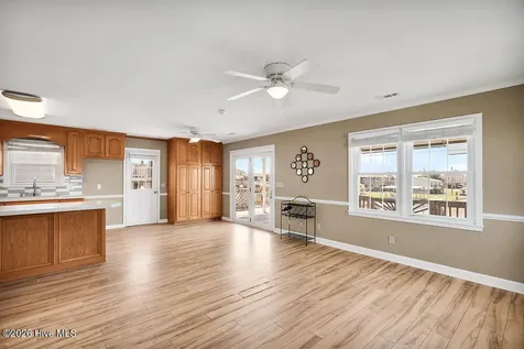 4069 4th Street Surf City NC 28445