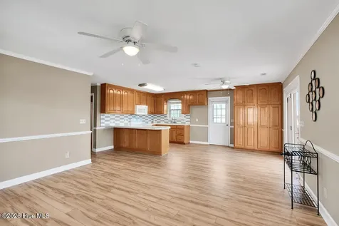 4069 4th Street Surf City NC 28445