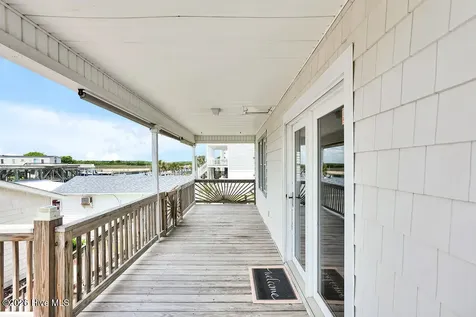 4069 4th Street Surf City NC 28445