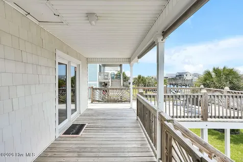 4069 4th Street Surf City NC 28445