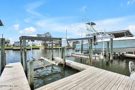 4069 4th Street Surf City NC 28445