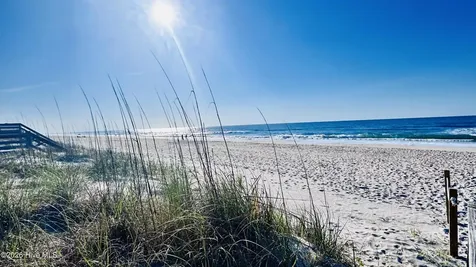 4069 4th Street Surf City NC 28445