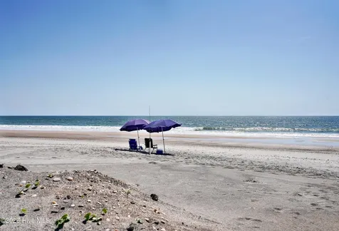 4069 4th Street Surf City NC 28445
