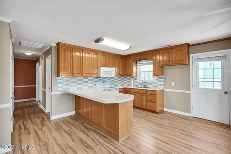 4069 4th Street Surf City NC 28445