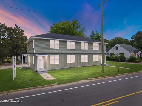 1607 St Andrew Street Tarboro NC 27886