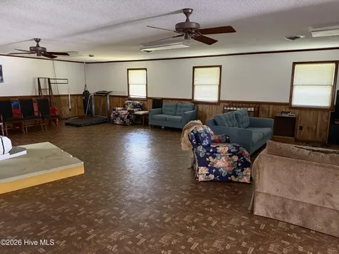 212 S Gillespie Street Elizabethtown NC 28337