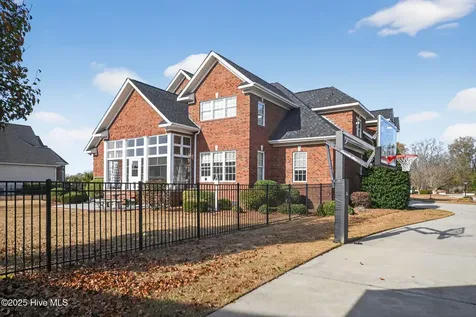 2354 Water View Road Greenville NC 27858
