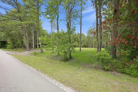 161 Trent Shores Drive New Bern NC 28562