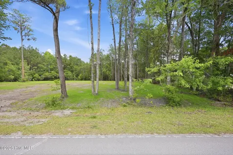 161 Trent Shores Drive New Bern NC 28562