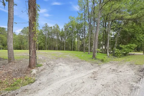 161 Trent Shores Drive New Bern NC 28562