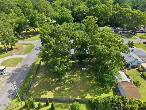 100 E Sherwood Drive Havelock NC 28532