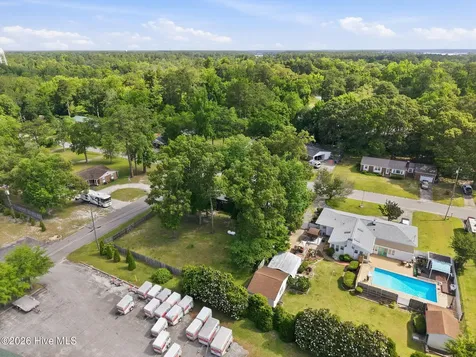 100 E Sherwood Drive Havelock NC 28532