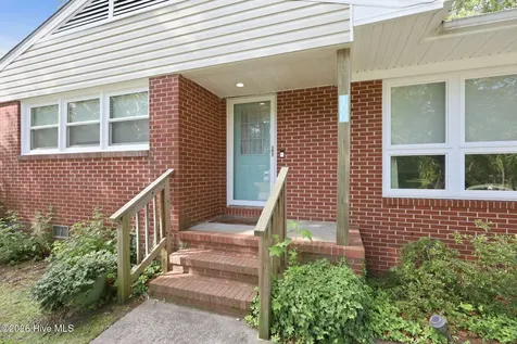 100 E Sherwood Drive Havelock NC 28532