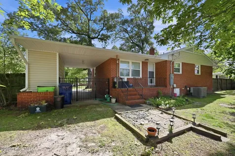 100 E Sherwood Drive Havelock NC 28532
