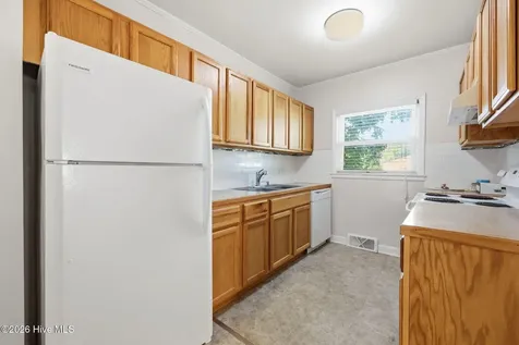 100 E Sherwood Drive Havelock NC 28532