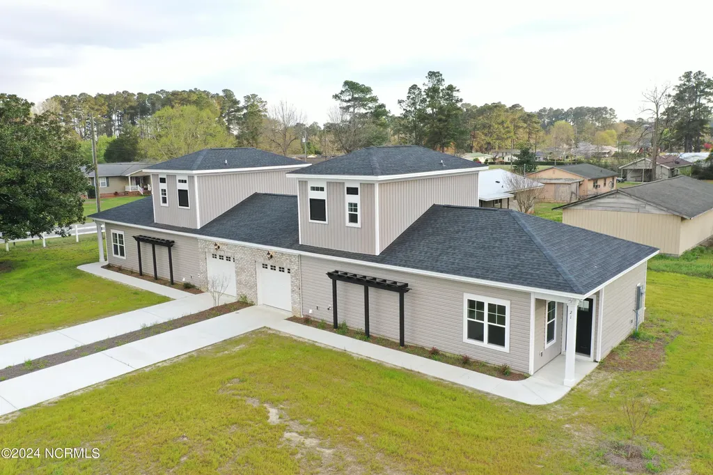21 Crew Court Whiteville NC 28472