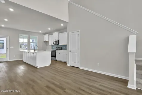 6807 Fellowship Drive Leland NC 28451