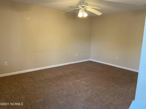 803 Courtyard W Newport NC 28570