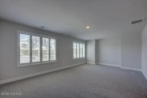 2024 Medina Spirit Street New Bern NC 28562