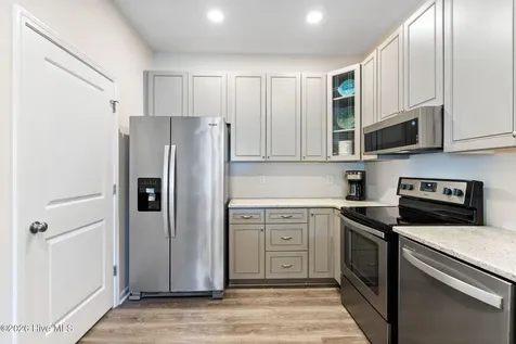 207 Fullford Lane Wilmington NC 28412