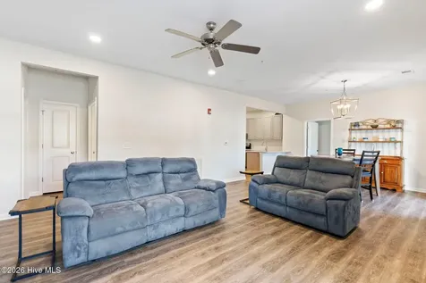 207 Fullford Lane Wilmington NC 28412